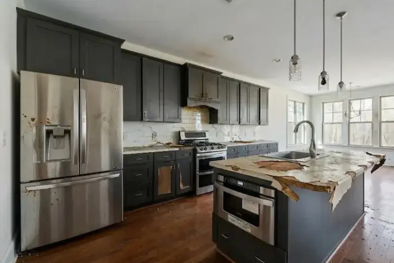 Kitchen Countertops Before Renovation in Oakville | oakville kitchen experts Kitchen countertops before renovation in Oakville showing outdated surface and worn condition by oakville kitchen experts